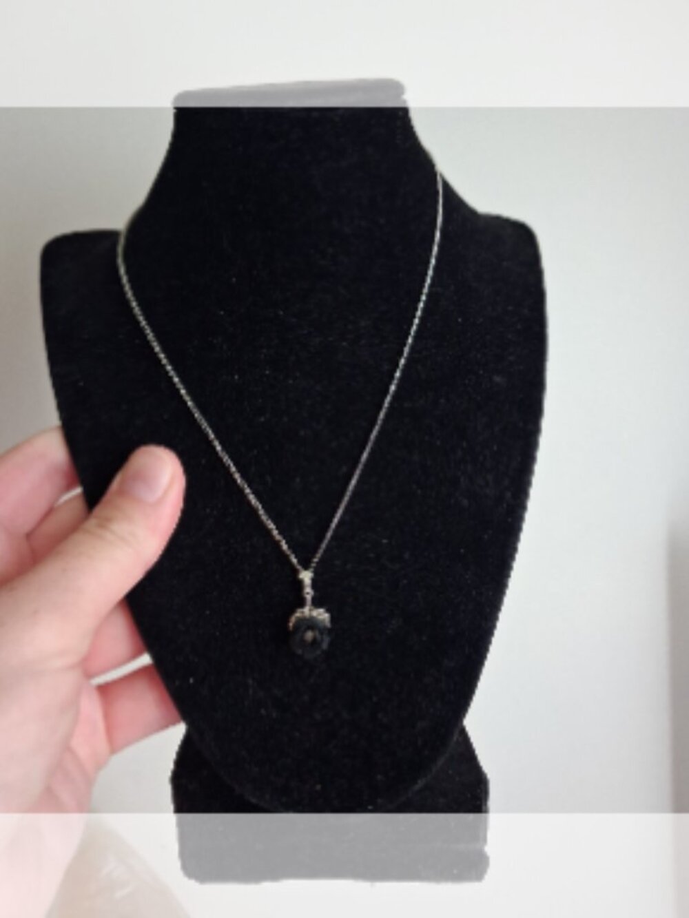 18 inch Black Rose necklace